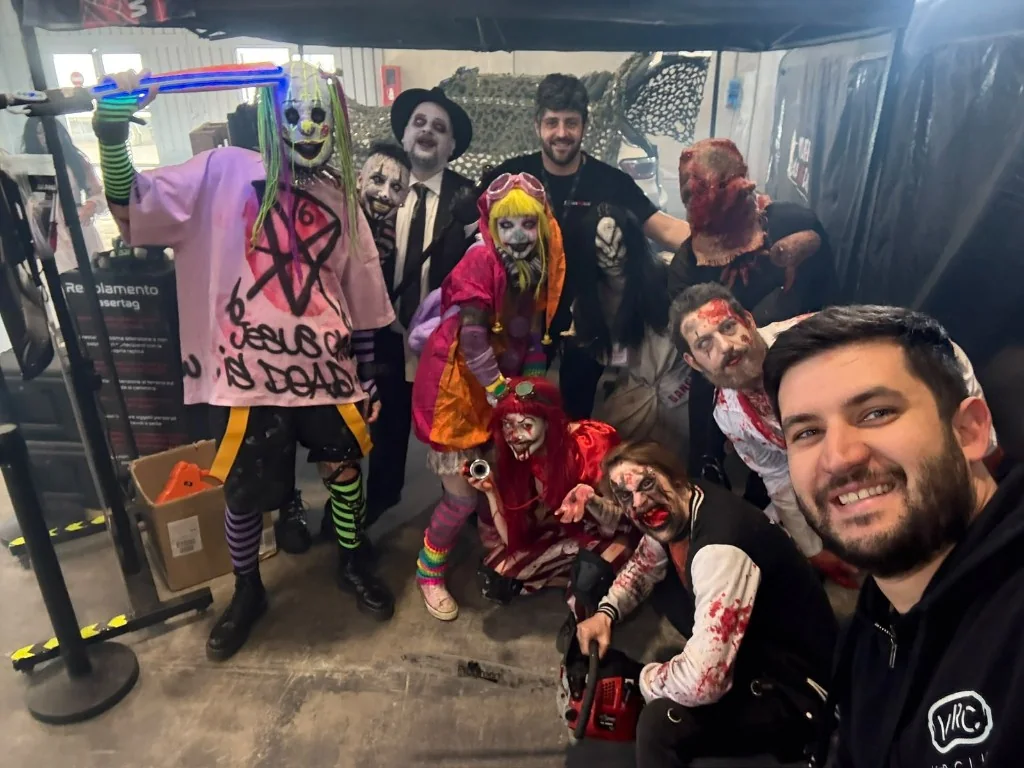 Cast horror VRC dietro le quinte